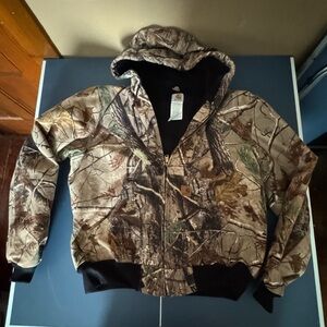 Carhartt J220 Cap 
Camo